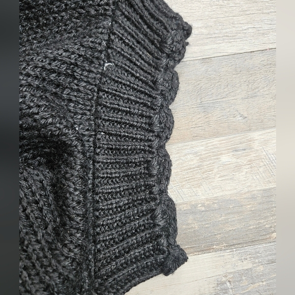 Maggie Lawrence Sport Vintage Sweater Granny Squares Crochet Black Floral - Picture 13 of 13